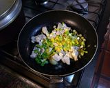 Foto del paso 2 de la receta: Mollejas a la crema de vegetales con fettuccini