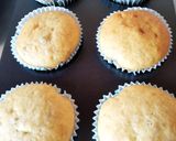 Foto del paso 5 de la receta: Magdalenas de 🍌🍌🍌