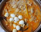 Foto langkah ke 4 dari resep Gulai Nangka (Kikil Telur Puyuh).