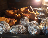 Foto del paso 3 de la receta: Pollo al horno con patatas y pimiento