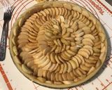 Une image de l'étape 5 de Tarte skull aux pommes et prunes pâte sablée aux amandes.