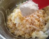 वडे उडीद मुगा चे (wade udid mugache recipe in marathi) रेसिपी स्टेप 2 फोटो 