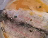 Foto del paso 3 de la receta: Trucha Al Ajillo Apanada