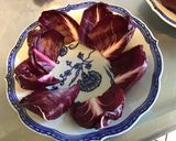Une image de l'étape 2 de Trévise en salade au maïs,feta,poivron rouge,tomate séchée et câpres italiennes.