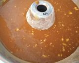 Foto langkah ke 7 dari resep Bolu Karamel (Sarang Semut).