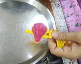 A picture of step 8 of Creamy Rosy Bread Modak.