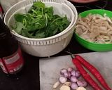 Foto langkah ke 3 dari resep Oseng Bayam Jamur Tiram.