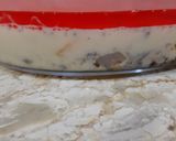 A picture of step 4 of Egg pudding trifle.