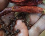 A picture of step 2 of Mutton Rezala.
