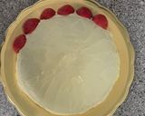A picture of step 8 of Chocolate Dome with Strawberries and Milk Cream.