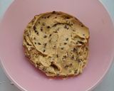 Gambar langkah 2 resipi Biskut Choc Chip.