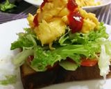A picture of step 4 of Sausage And Scrambled Eggs Breakfast.