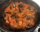 Une image de l'étape 11 de Aubergines violettes aux tomates, gingembre et paprika.