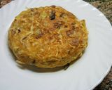 Foto del paso 6 de la receta: Tortilla de patatas con cebolla y queso