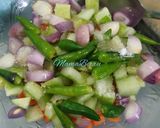 Foto langkah ke 4 dari resep Acar Timun Wortel Mentah Pelengkap Sate / Nasgor / Soto Betawi.