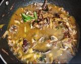 A picture of step 6 of Chettinad mushroom fry.