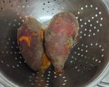 A picture of step 4 of Root Vegetables with Garlic and Za'atar.