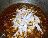 A picture of step 5 of Qorma Murgh Cholay.