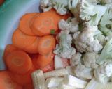 Foto langkah ke 1 dari resep Capcay Saus Tiram.
