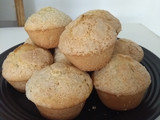 Muffins veganos de pasas de uvas, chocolate y semillas