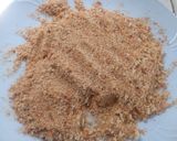 A picture of step 2 of Homemade breadcrumbs.
