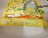 Foto langkah ke 4 dari resep Telur Gulung Sayur.