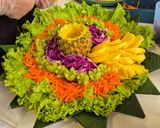 Foto langkah ke 6 dari resep Veggie and Tropical Fruit Salad.