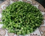 A picture of step 1 of Fried French Beans.