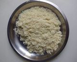 A picture of step 1 of Upma.