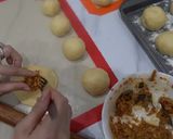Foto langkah ke 3 dari resep Roti Donat goreng isi ayam suwir super duper lembut 👍.