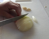Foto del paso 1 de la receta: Guiso de ternera con patatas, zanahoria y guisantes rápido