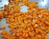 Foto del passaggio 5 della ricetta Canederli su crema di Zucca