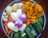 صورة لخطوة 2 من وصفة كسكس بالدجاج 🍛🍗🍛🍗 😋😋