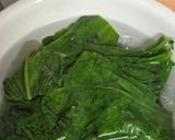 A picture of step 3 of Palak khichdi.
