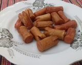 Foto langkah ke 2 dari resep Tumis brokoli sosis.