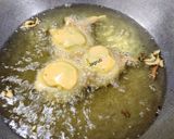 A picture of step 4 of Masala Vada Pav !!.