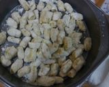 Foto del paso 3 de la receta: Ñoquis de Papas y Brócoli en Salsa Alfredo con pollo. Delicioso!