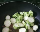 Foto langkah ke 4 dari resep Sayur oyong simpel (162).
