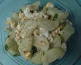 Foto langkah ke 3 dari resep Timun Tumis Telor.