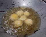 Foto langkah ke 11 dari resep Bitterballen Kentang Mozzarella.