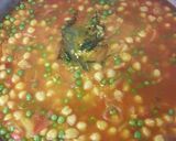 Paella csicseriborsóval és zöldborsóval (+rák) -spanyolos ételek recept fázis 3 fotója