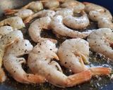 Fokhagymás óriás garnéla recept fázis 2 fotója