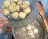 Foto langkah ke 2 dari resep Cilok Goang Sedap.