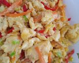 Foto langkah ke 3 dari resep Telur orak arik warna warni.