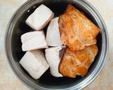 Foto langkah ke 1 dari resep Mangut Tahu Ikan Asap.