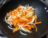 Foto del paso 3 de la receta: Fideos chinos con vegetales