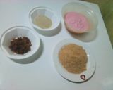 A picture of step 1 of Bread and yogurt dessert.