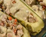 Foto del paso 3 de la receta: Zapallo italiano relleno de pollo 🍗
