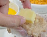 Foto langkah ke 3 dari resep Cheesy Chicken Shrimp Ball.