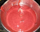 A picture of step 1 of Strawberry & kiwi smoothie.